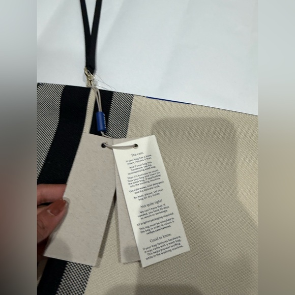 Rothy's Lightweight tote & The Wallet Wristlet in the Black Portobello Stripe - Picture 8 of 11